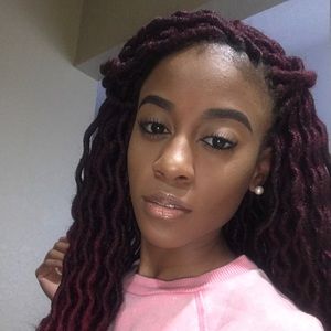 Meet your Posher, Kierra